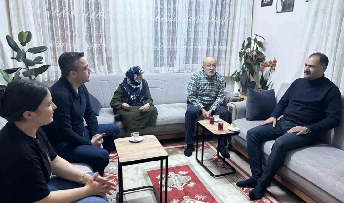 Demirci Belediye Başkanı Erkan Kara, Beyazıt Mahallesinde ikamet eden Şehit