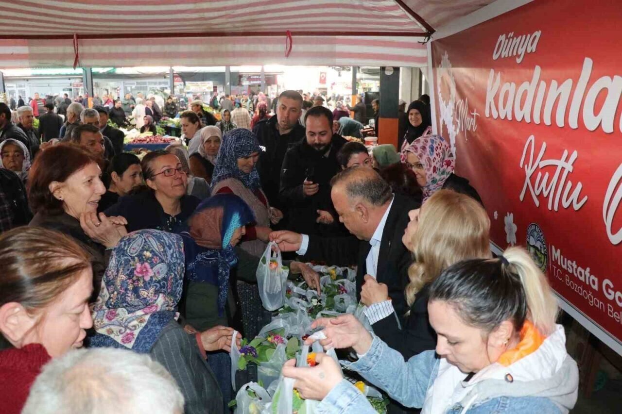 Başkan Özel’den kadınlara özel 12 bin çiçek fidesi hediyesi