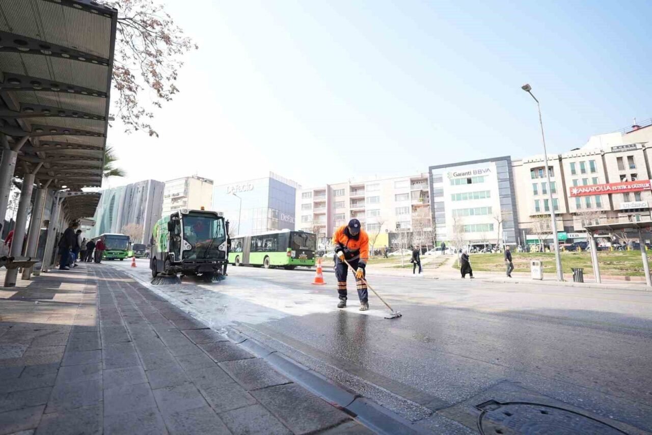 Büyükşehir Belediyesi temiz bir Denizli için çalışmalarına devam ediyor