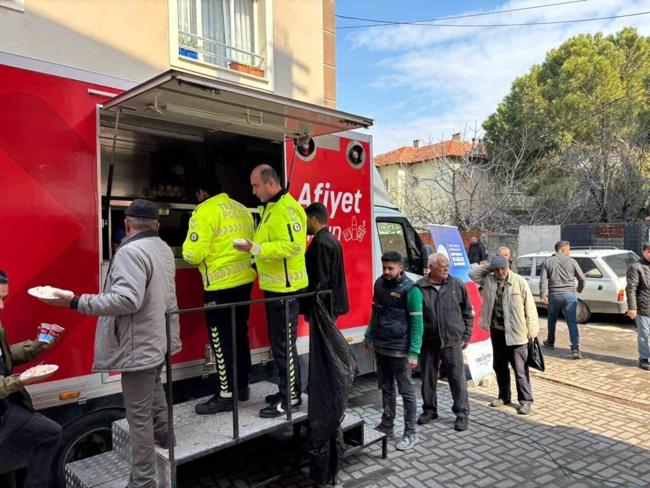 Büyükşehir gazi ve şehit yakınlarına destek oluyor Büyükşehir gazi ve şehit yakınlarına destek oluyor