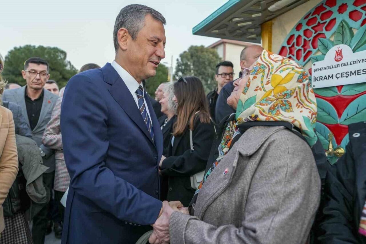 CHP Genel Başkanı Özel’den Suriye açıklaması: "Hepimizin yüreği ağzında"