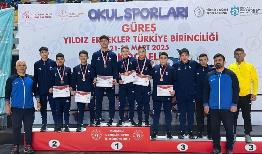 Okul Sporları Grekoromen Güreş Yıldızlar Türkiye Şampiyonası’nda Denizlili güreşçiler minderde