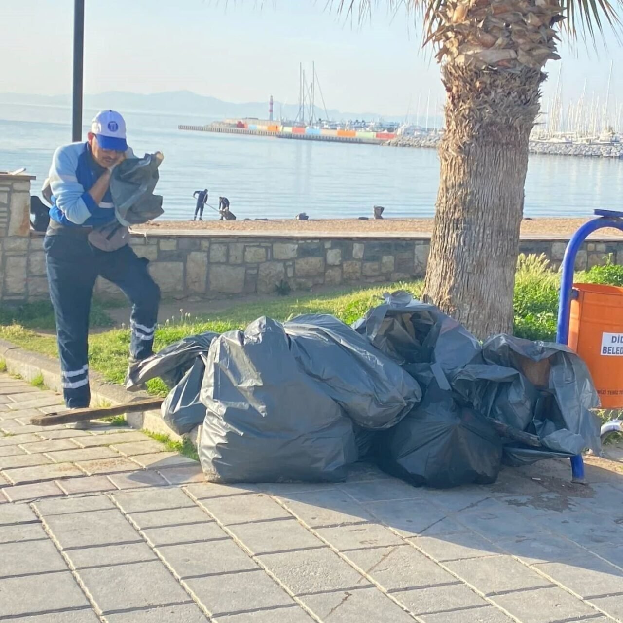 Didim’de Lodos’un izleri siliniyor