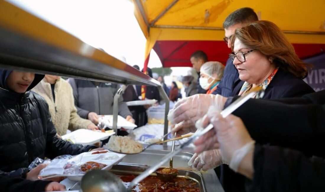 Birliğin, beraberliğin, kardeşliğin ve dayanışmanın sembolü olan Ramazan Ayı’nda binlerce
