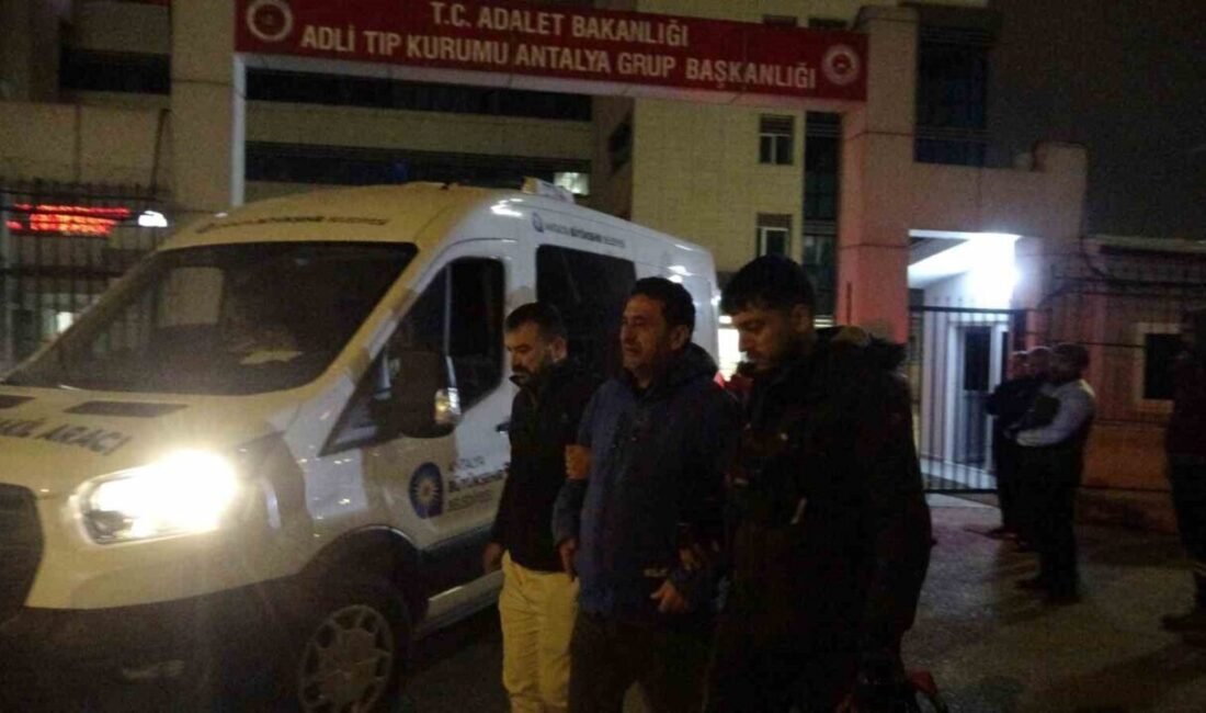 Antalya’da kazada ağır yaralanan ve kaldırıldığı hastanede hayatını kaybeden 26