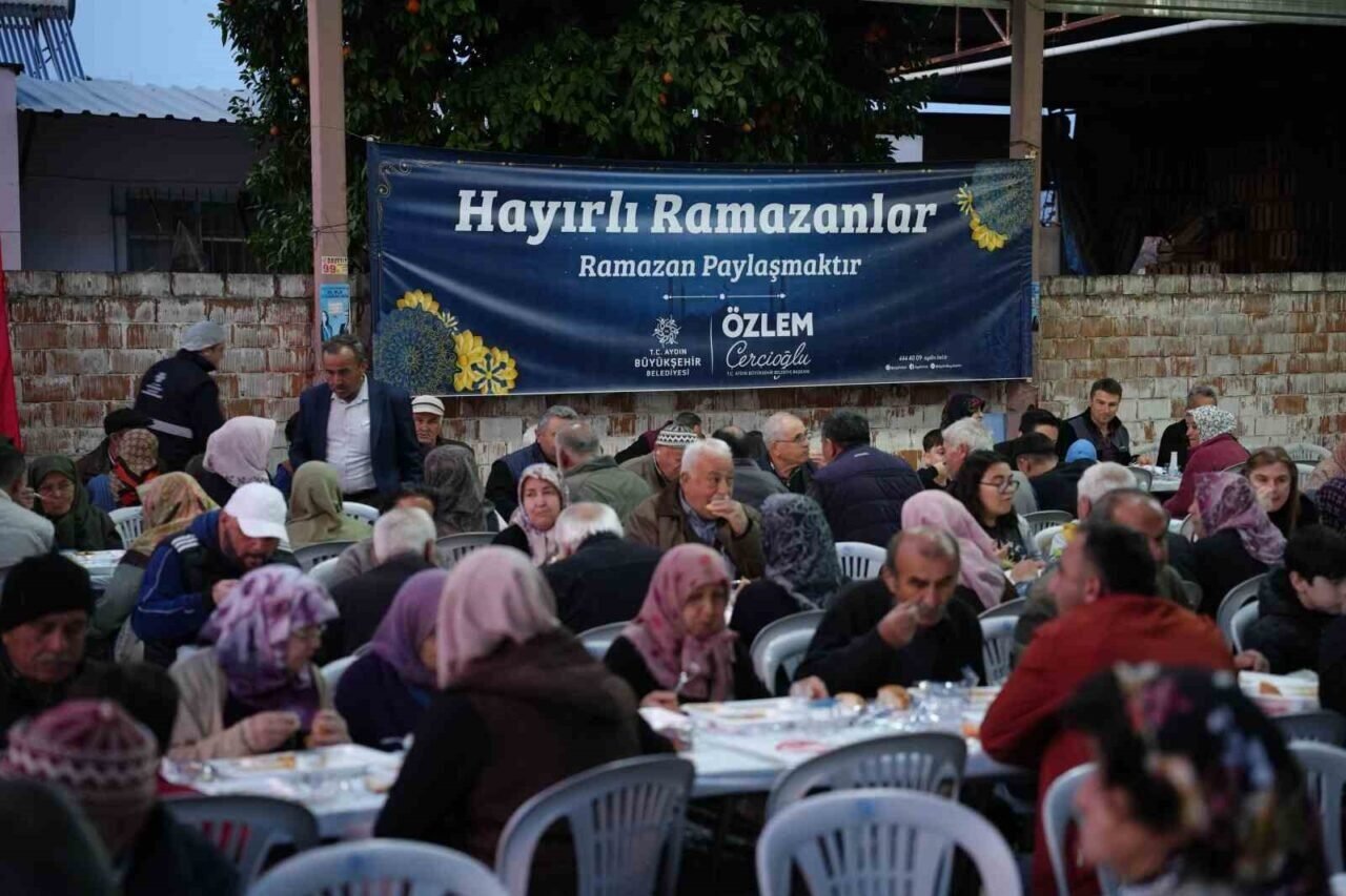 Güzelköylüler Büyükşehir’in iftarında buluştu