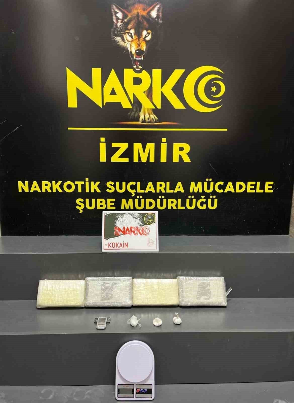 İzmir’de kokain satıcına narkotikten baskın İzmir’de kokain satıcına narkotikten baskın