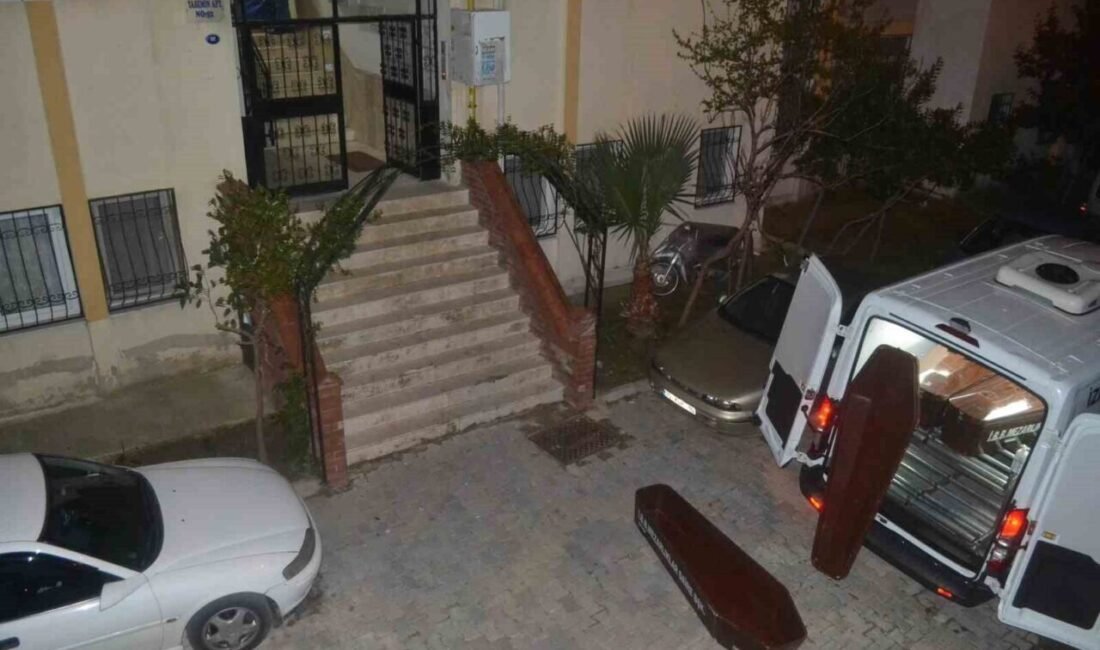 2017 yılında İzmir’in Çiğli ilçesinde bir apartmanın 8’inci katında cesedi