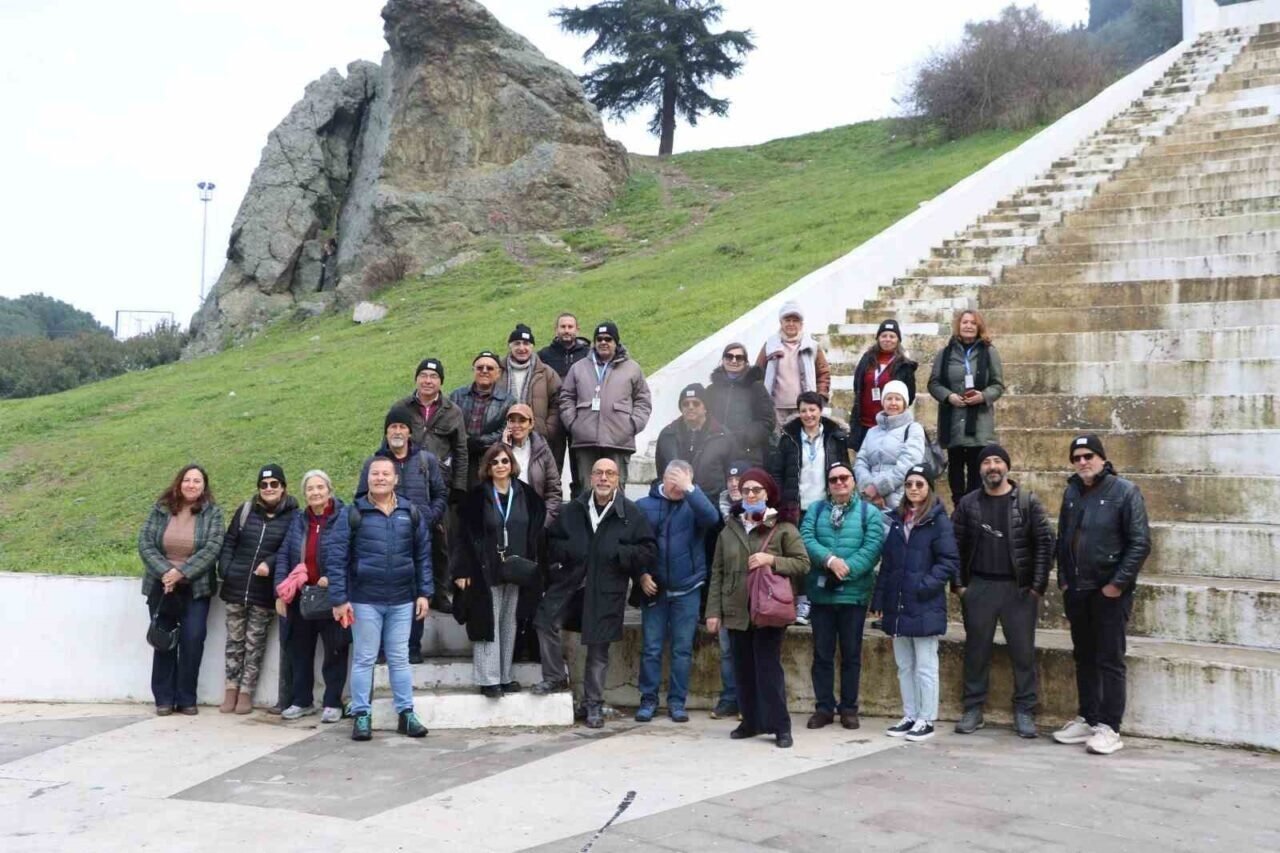 İzmirli rehberlere Manisa’nın tarihi ve kültürel zenginlikleri tanıtıldı