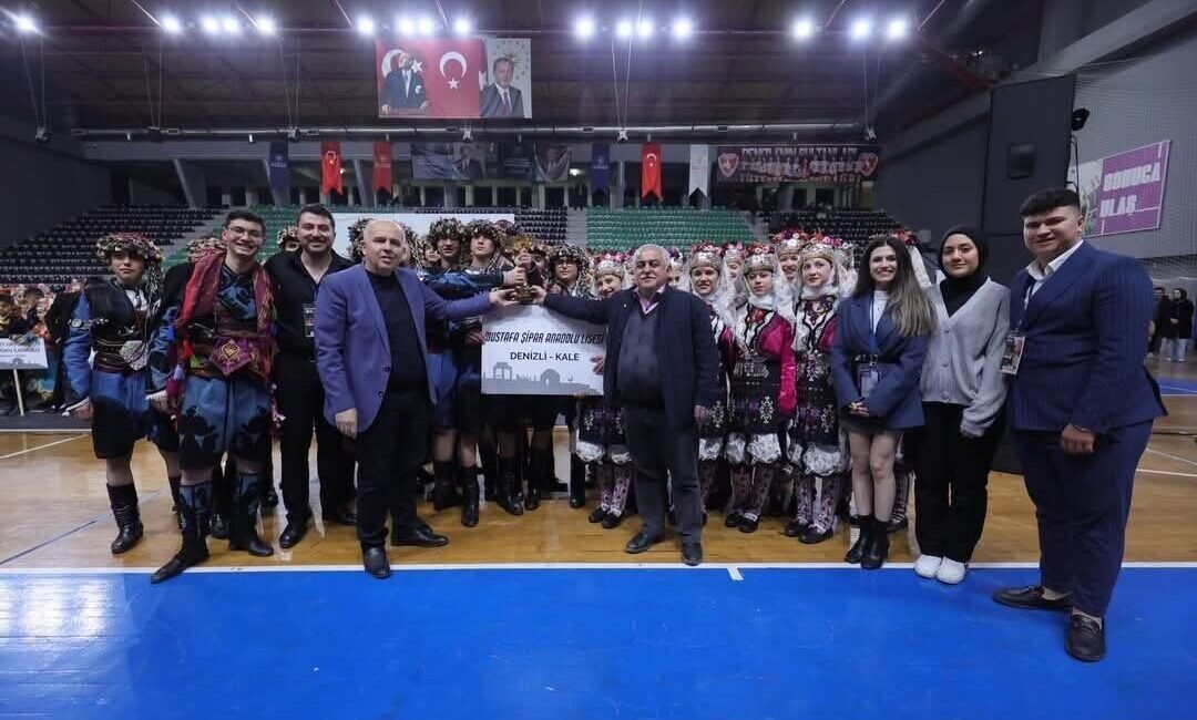 DENİZLİ (İHA) – Kale Mustafa Şipar Anadolu Lisesi öğrencileri, Denizli