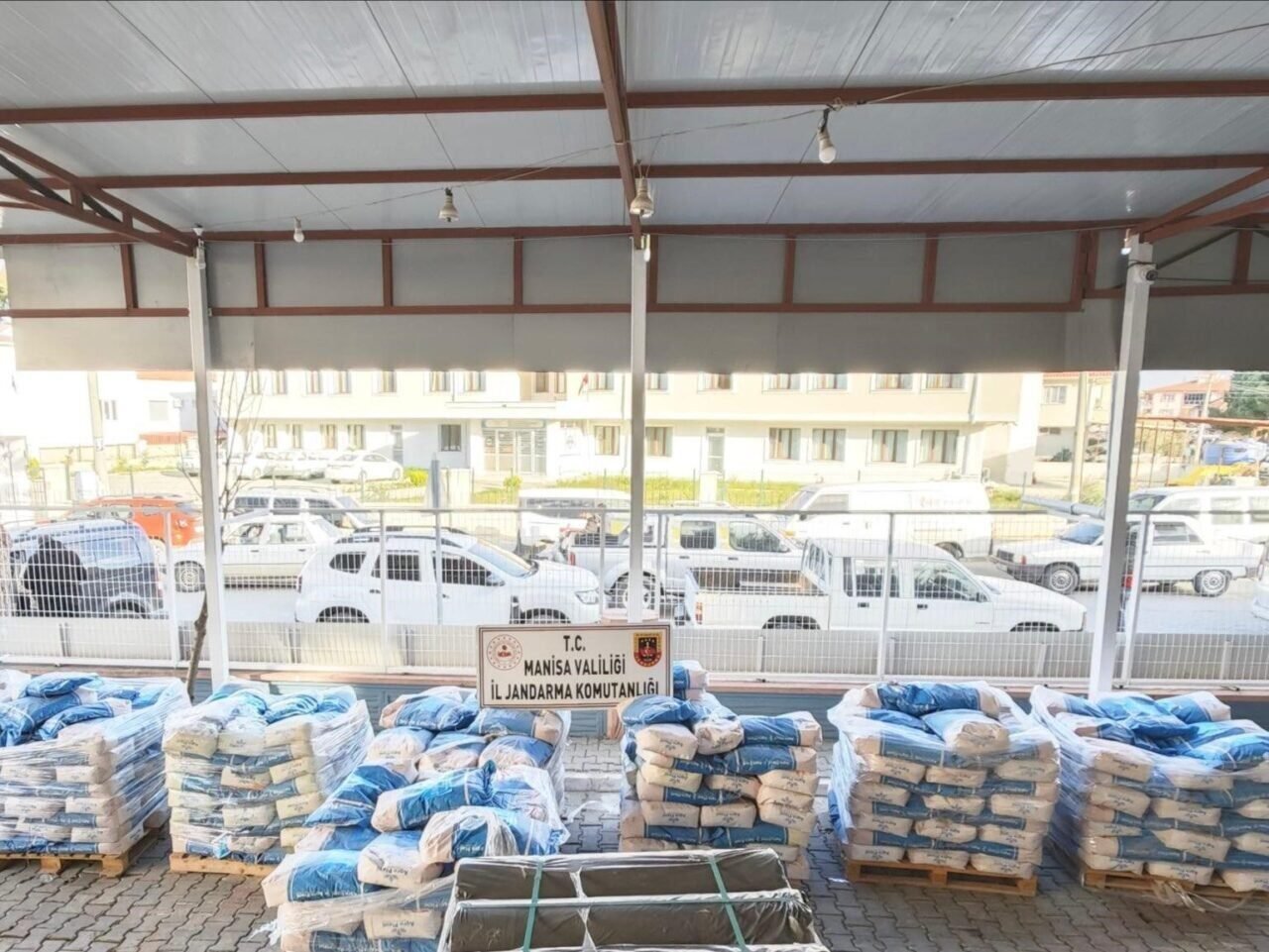 Manisa’da 29 ton sahte gübre ele geçirildi
