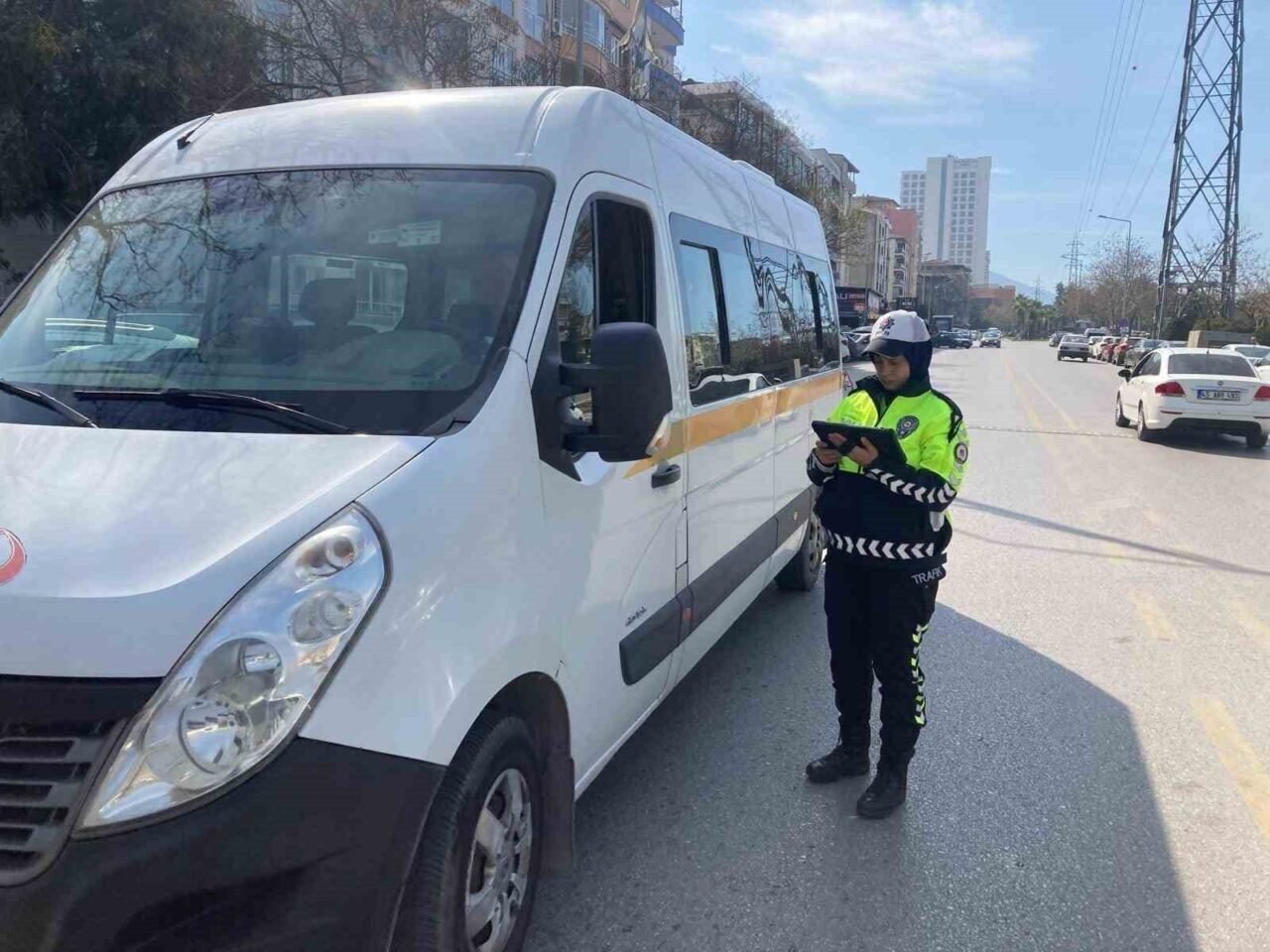 Manisa’da trafik denetimleri hız kesmiyor