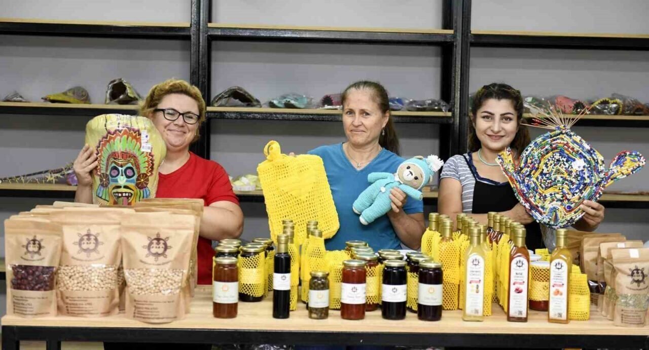Muratpaşa Belediyesi’nden kadın emeğine destek Muratpaşa Belediyesi’nden kadın emeğine destek