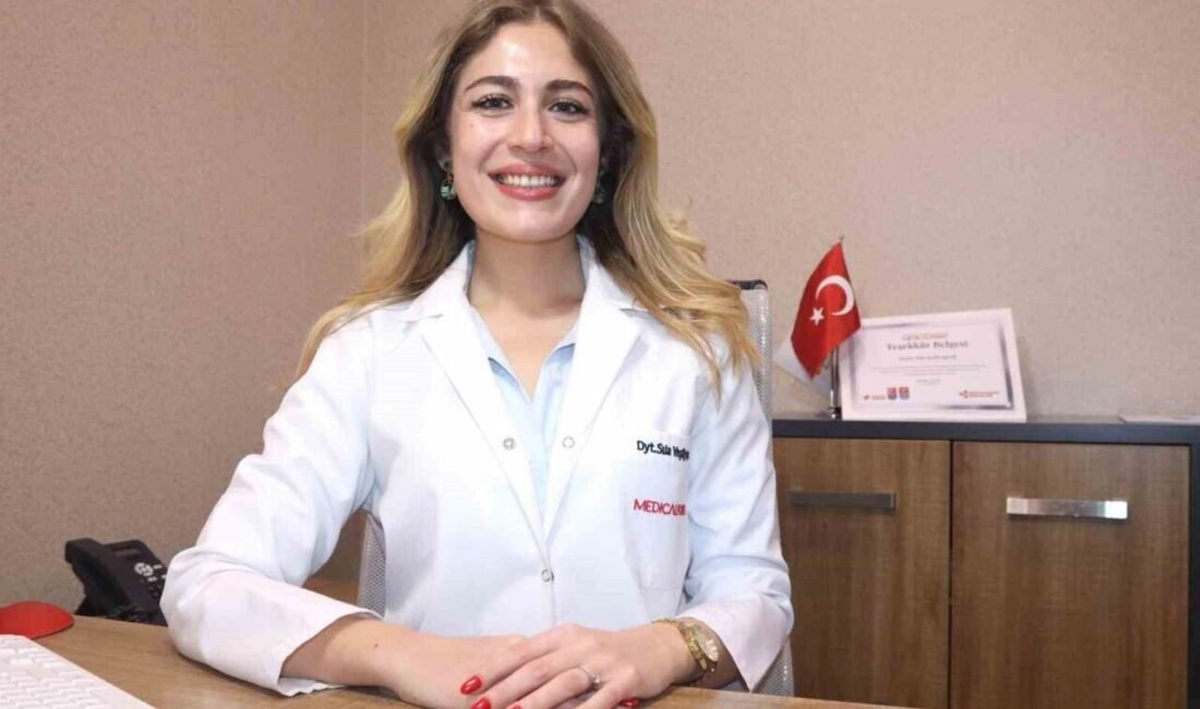 İzmir Ekonomi Üniversitesi (İEÜ) Medical Point Hastanesi Diyetisyen Sıla Yeşilyaprak,