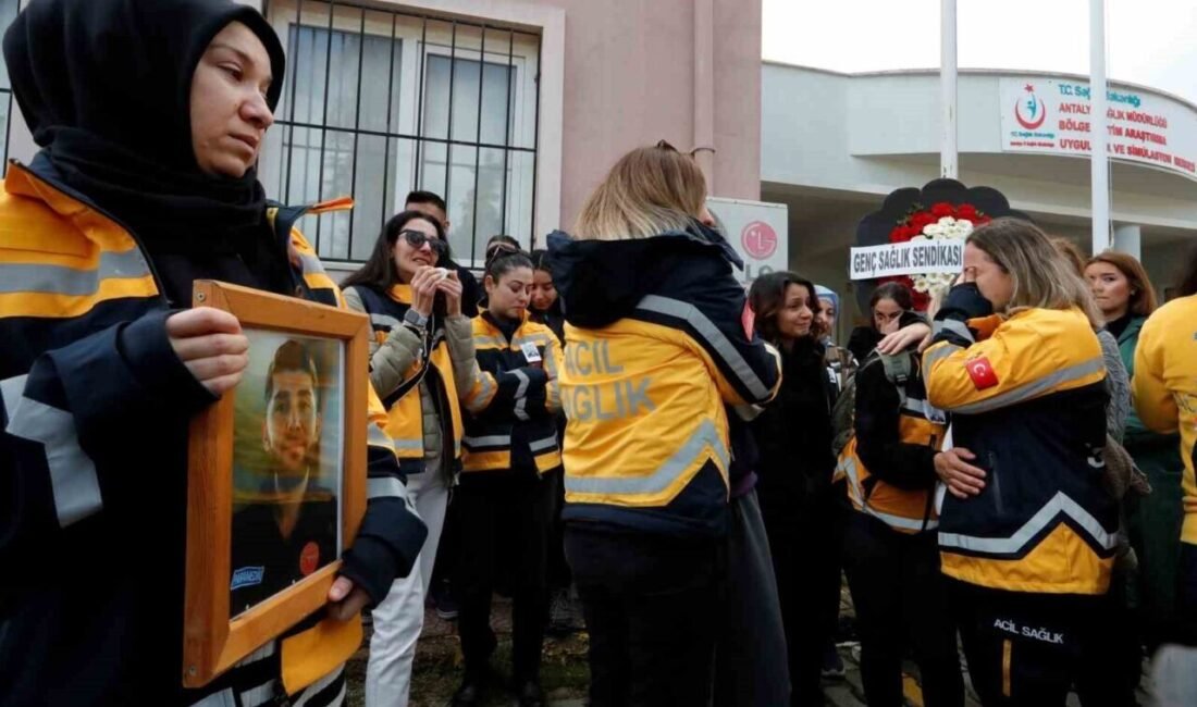 Antalya’da kendisinden sigara isteyen 4 genç tarafından ‘Yok’ cevabı üzerine