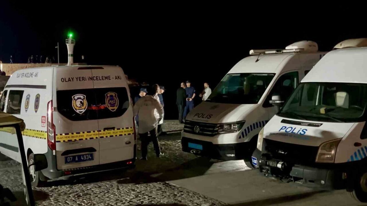 Antalya’da manzara izlerken falezlerden düşen yabancı uyruklu genç öldü