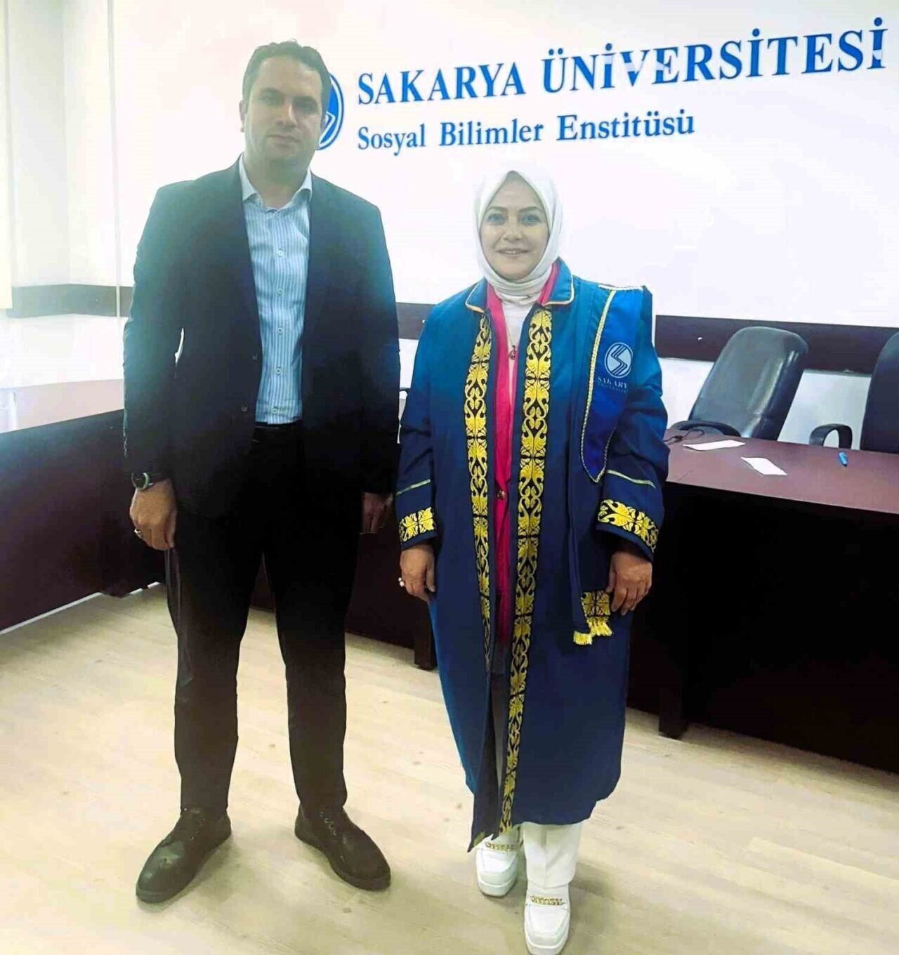 Cübbe giyen Milletvekili Ün ‘Bilim Doktoru’ unvanına sahip oldu