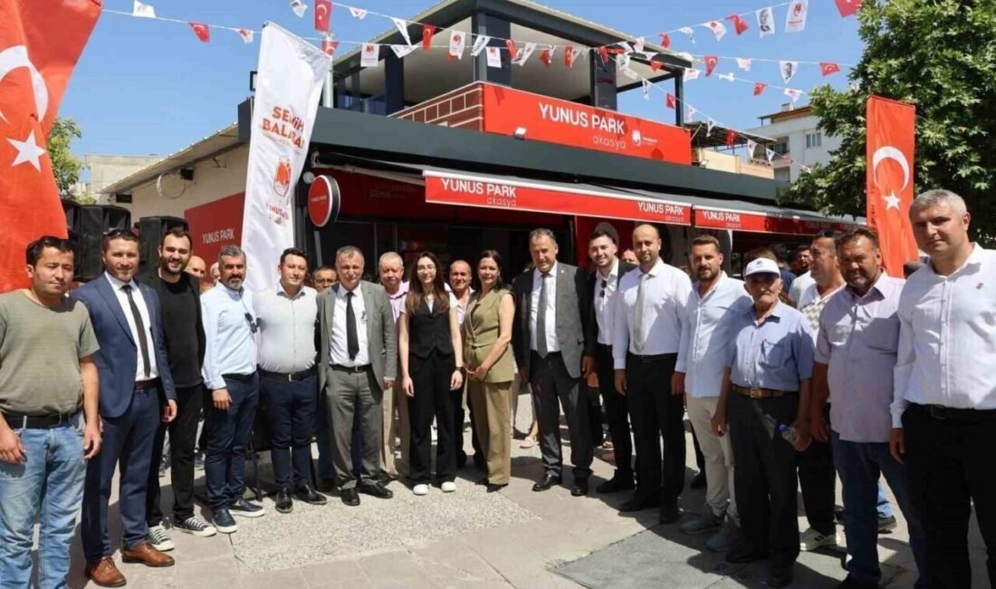 Yunusemre Belediyesi Muradiye’de sosyal yaşama renk katacak bir çalışmaya imza