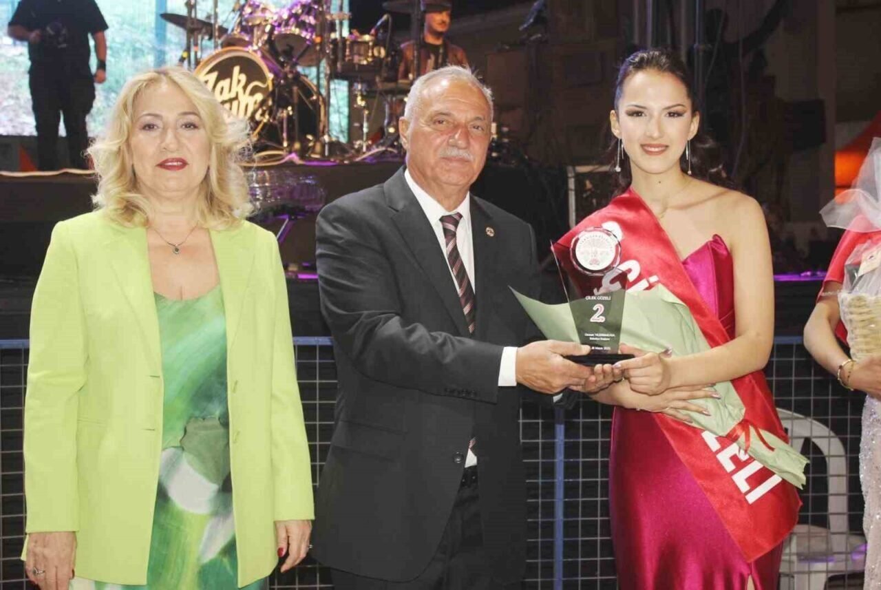 Sultanhisar’da ‘Çilek Güzeli’ belli oldu