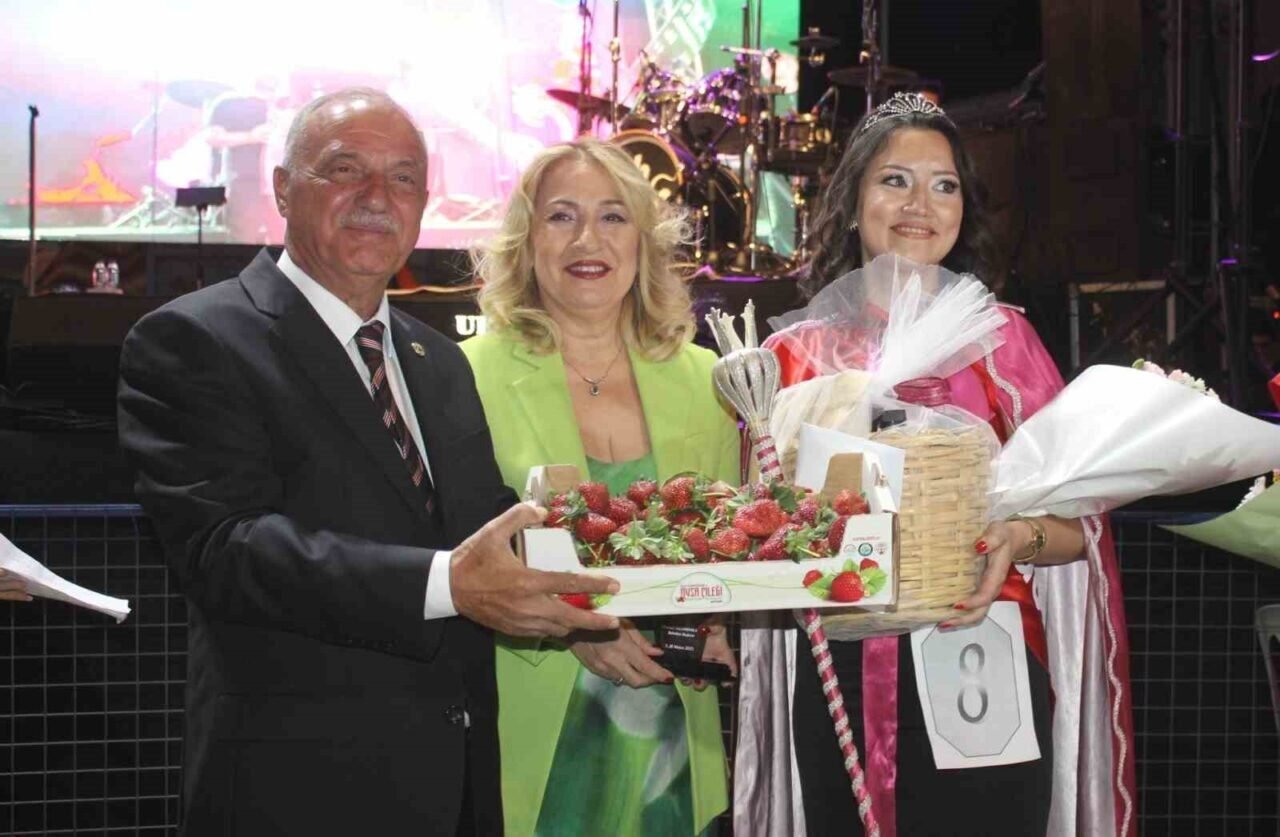 Sultanhisar’da ‘Çilek Güzeli’ belli oldu