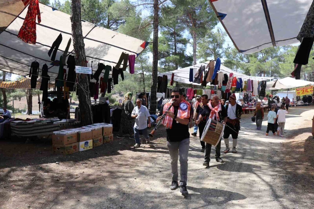25. Geleneksel Gökay Yörük Şenliği yoğun katılımla gerçekleştirildi