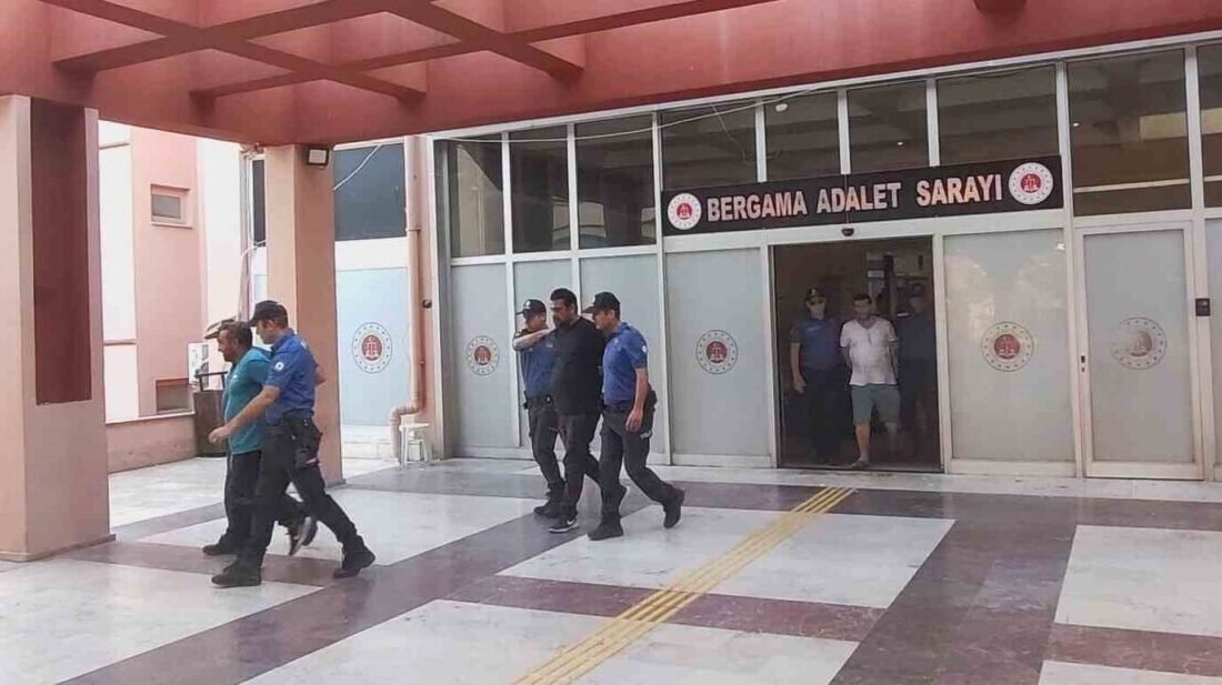 İzmir’in Bergama ilçesinde aylardır takip edilen uyuşturucu çetesine yönelik gerçekleştirilen