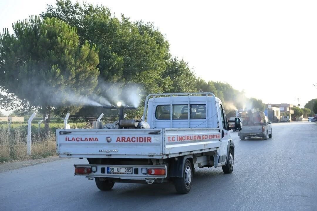 Acarlar’da sivrisinekle mücadele çalışması sürüyor Acarlar’da sivrisinekle mücadele çalışması sürüyor
