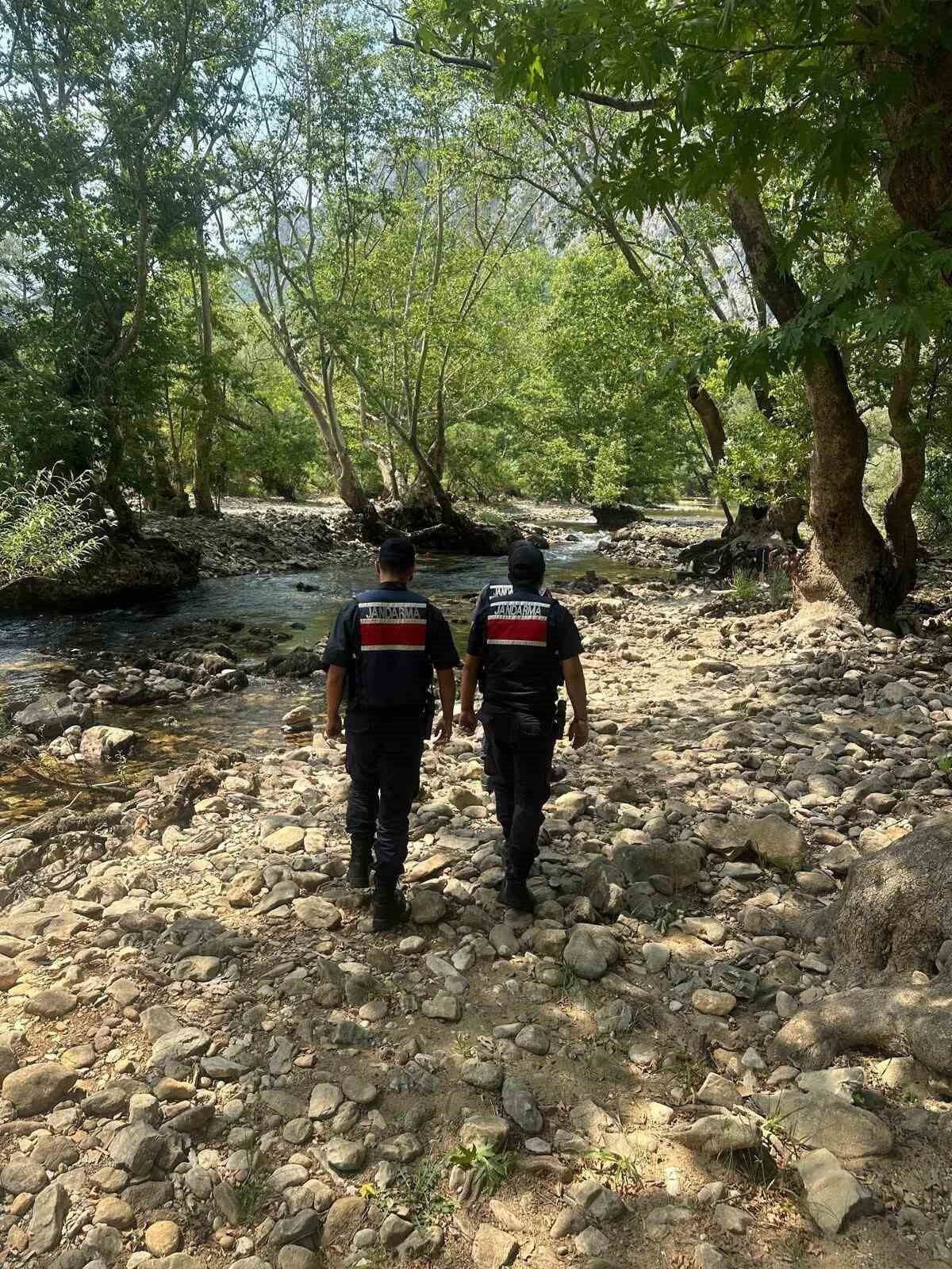 Akdeniz’de yangın alarmı, Akseki’de jandarma devriyeleri sıklaştırdı