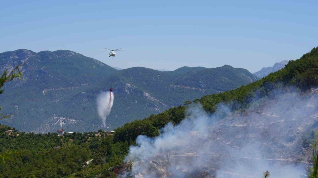 Alanya’da çıkan orman yangını kısmen kontrol altına alındı