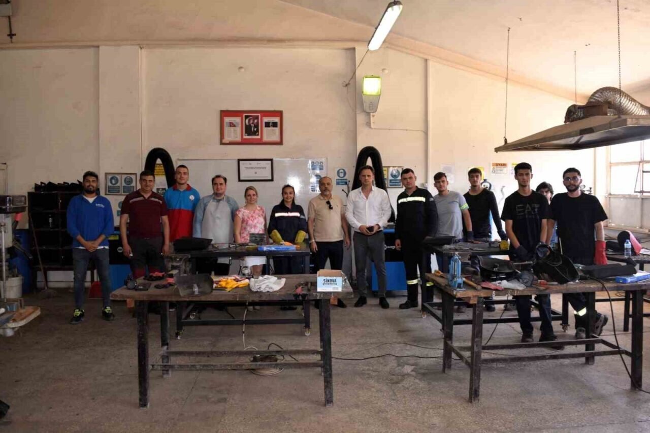 Aliağa’da "Aranan Personel Yetişiyor" programıyla sektöre nitelikli iş gücü kazandırılıyor