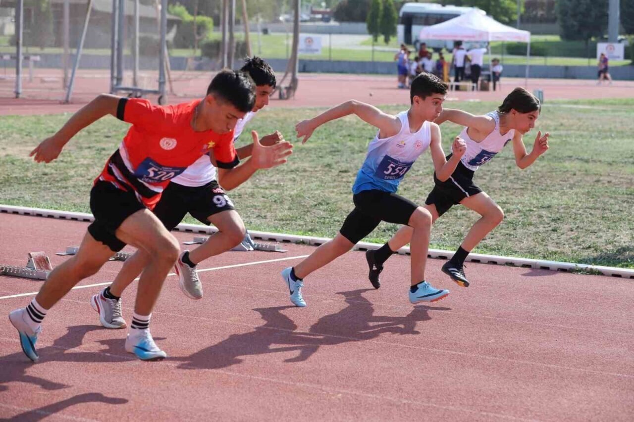 Analig Atletizm Grup Şampiyonası heyecanı Denizli’de yaşandı