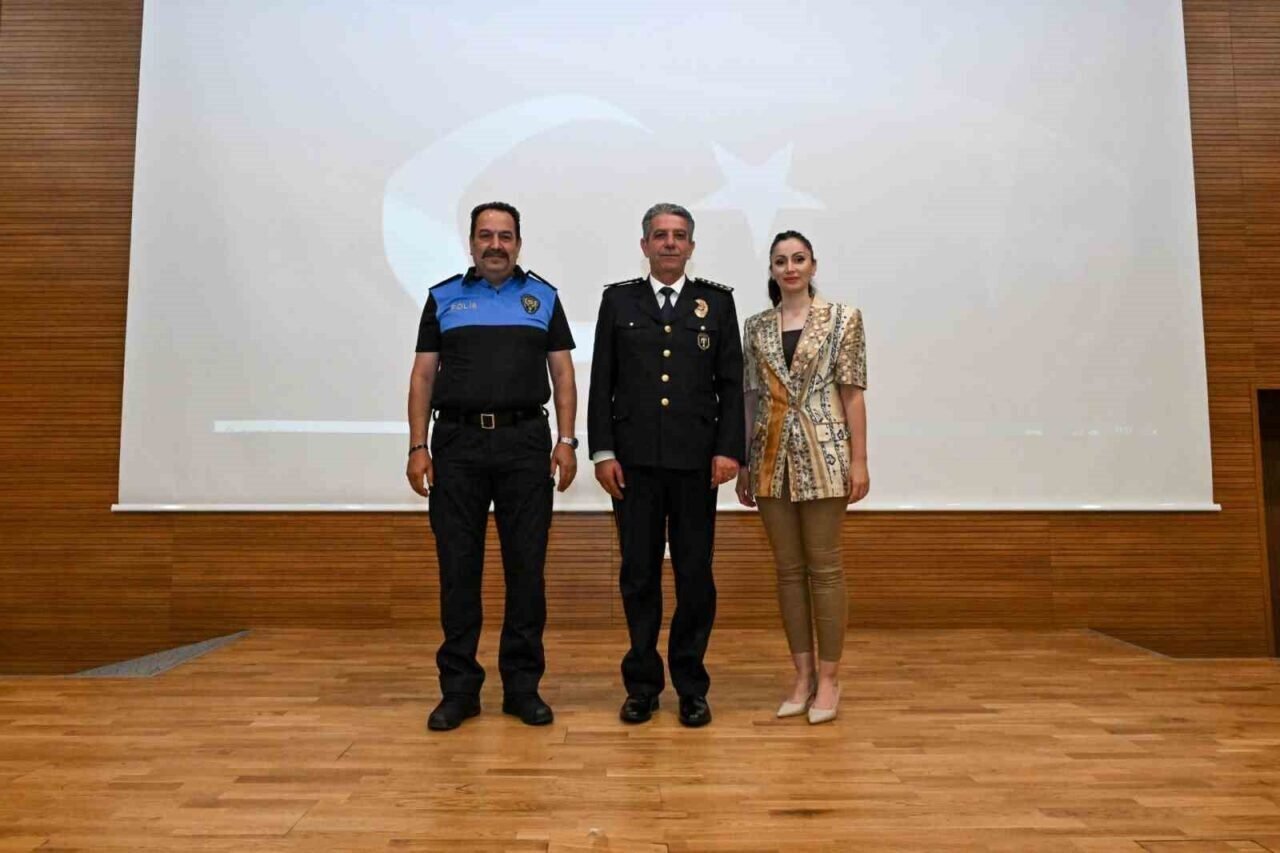 Antalya Emniyet Müdürlüğü’nde rütbe terfi töreni düzenlendi