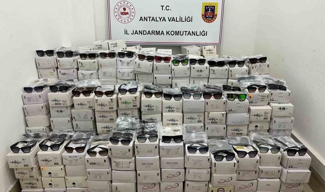 Antalya’da jandarma ekiplerinin düzenlediği operasyonda yurda kaçak yollarla getirildiği tespit