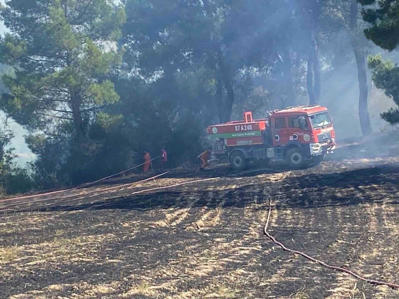Antalya’da ormanlık alanda çıkan yangın 2 saatte kontrol altına alındı
