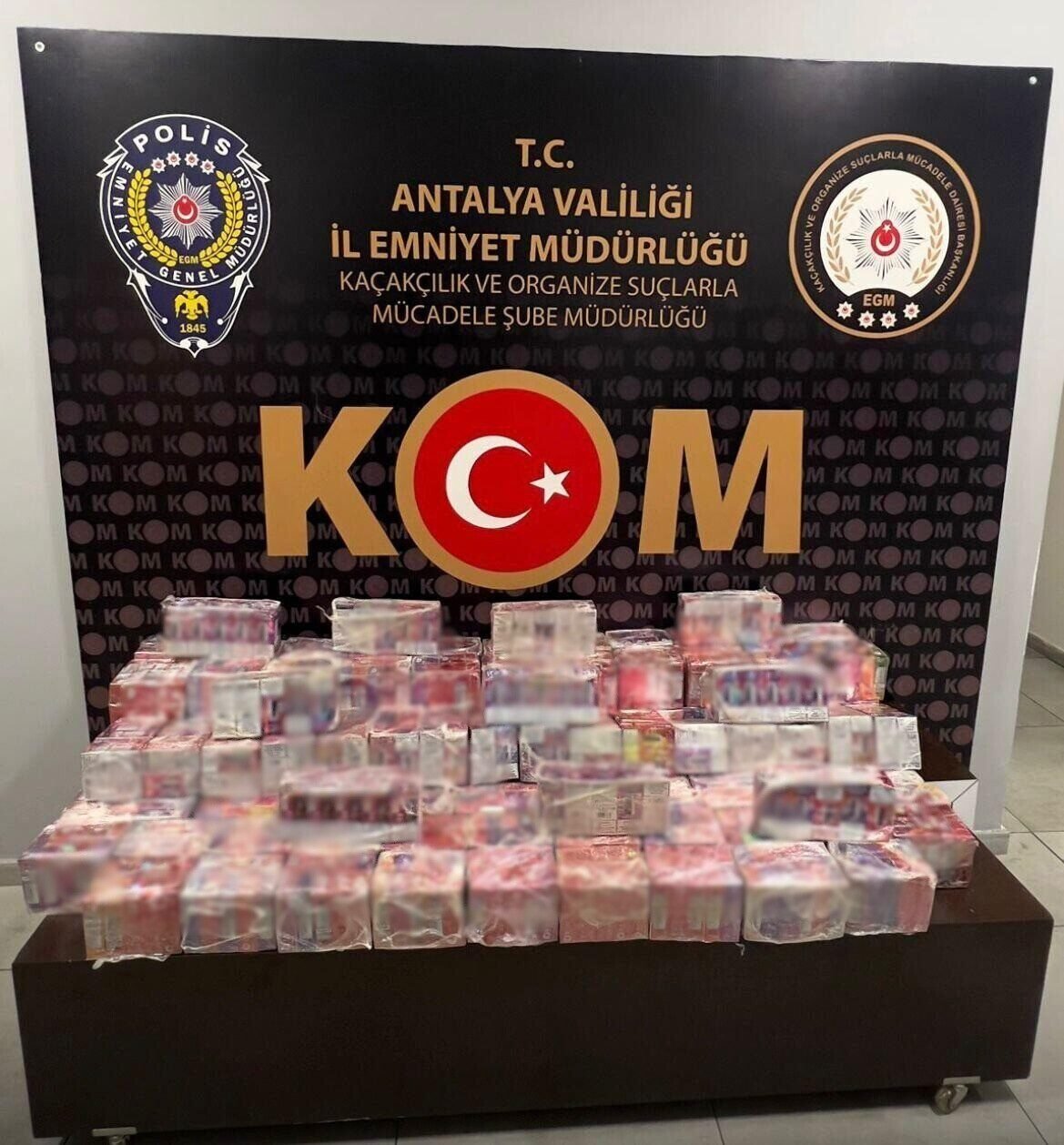 Antalya’da son bir haftada 33 şüpheli yakalandı, çok sayıda silah ve kaçak ürün ele geçirildi