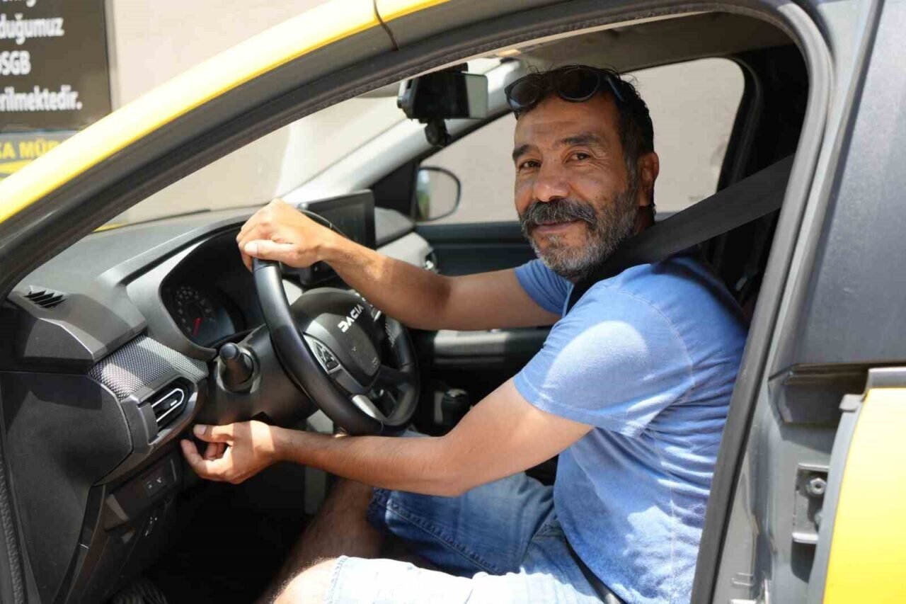 Antalya’da taksilere panik butonu