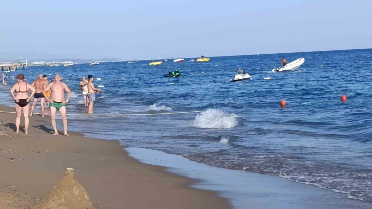 Antalya’da tatil yapan turist denizde boğuldu