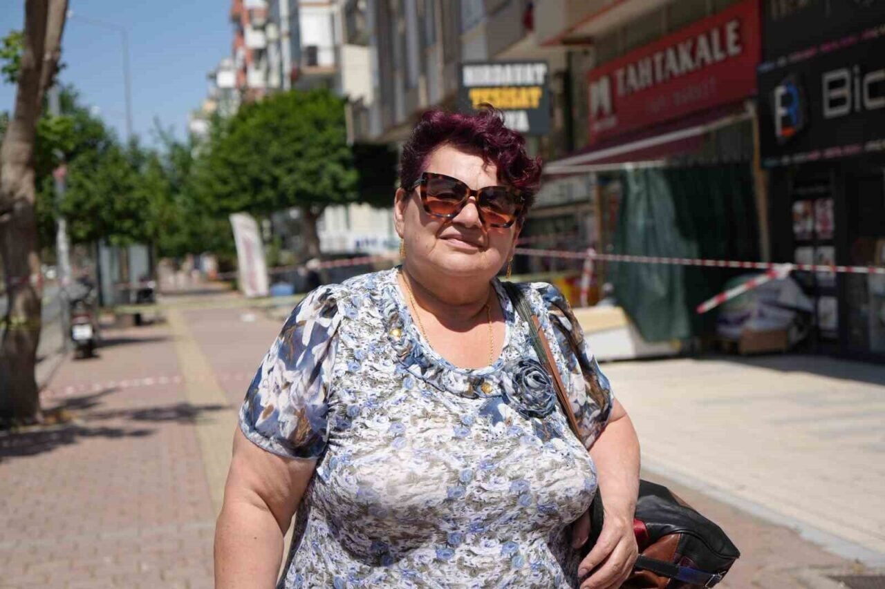 Antalya’da zemin kat kolonu patlayan 7 katlı bina tahliye edildi