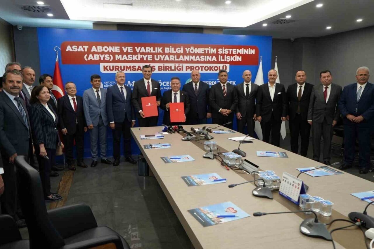 Antalya’nın altyapı yazılımı Manisa’ya taşınıyor