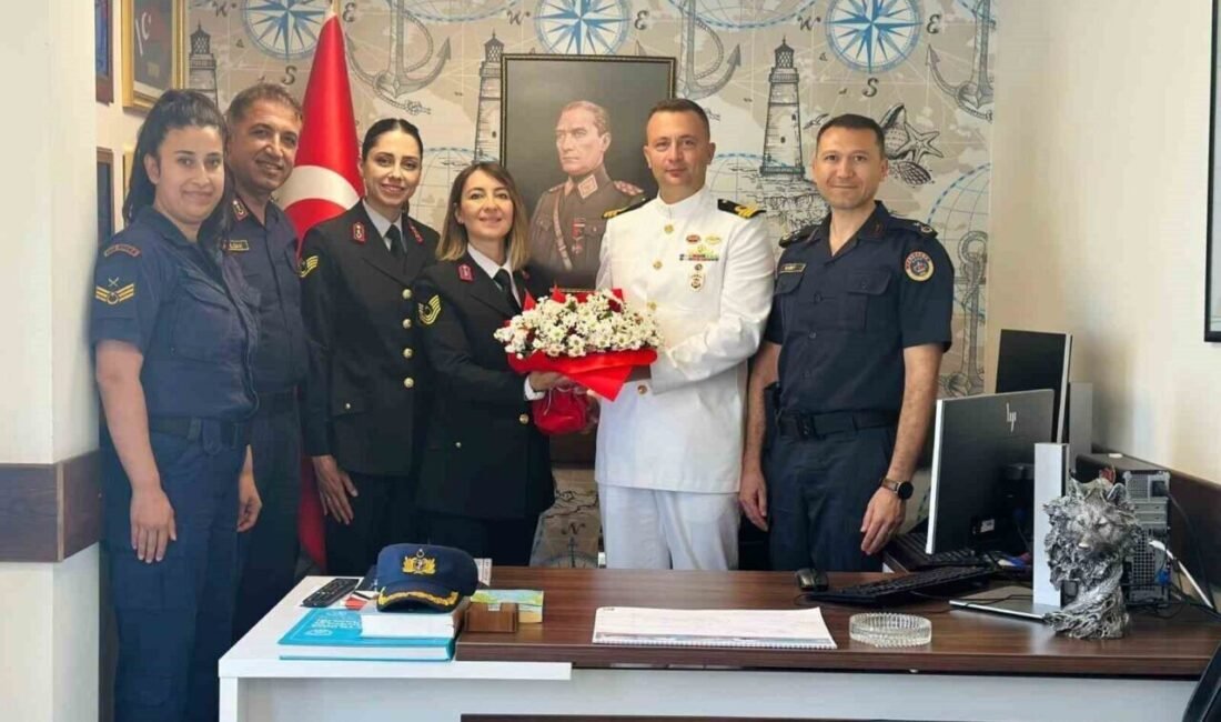 Aydın İl Jandarma Komutanlığı, kuruluş yıldönümü kapsamında Kuşadası Sahil Güvenlik