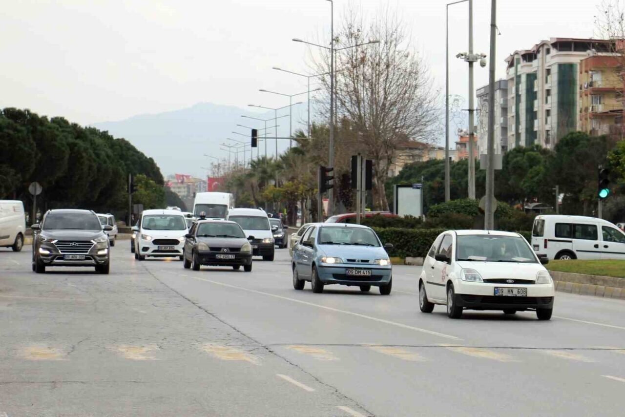 Aydın’da araç sayısı 640 bin oldu Aydın’da araç sayısı 640 bin oldu