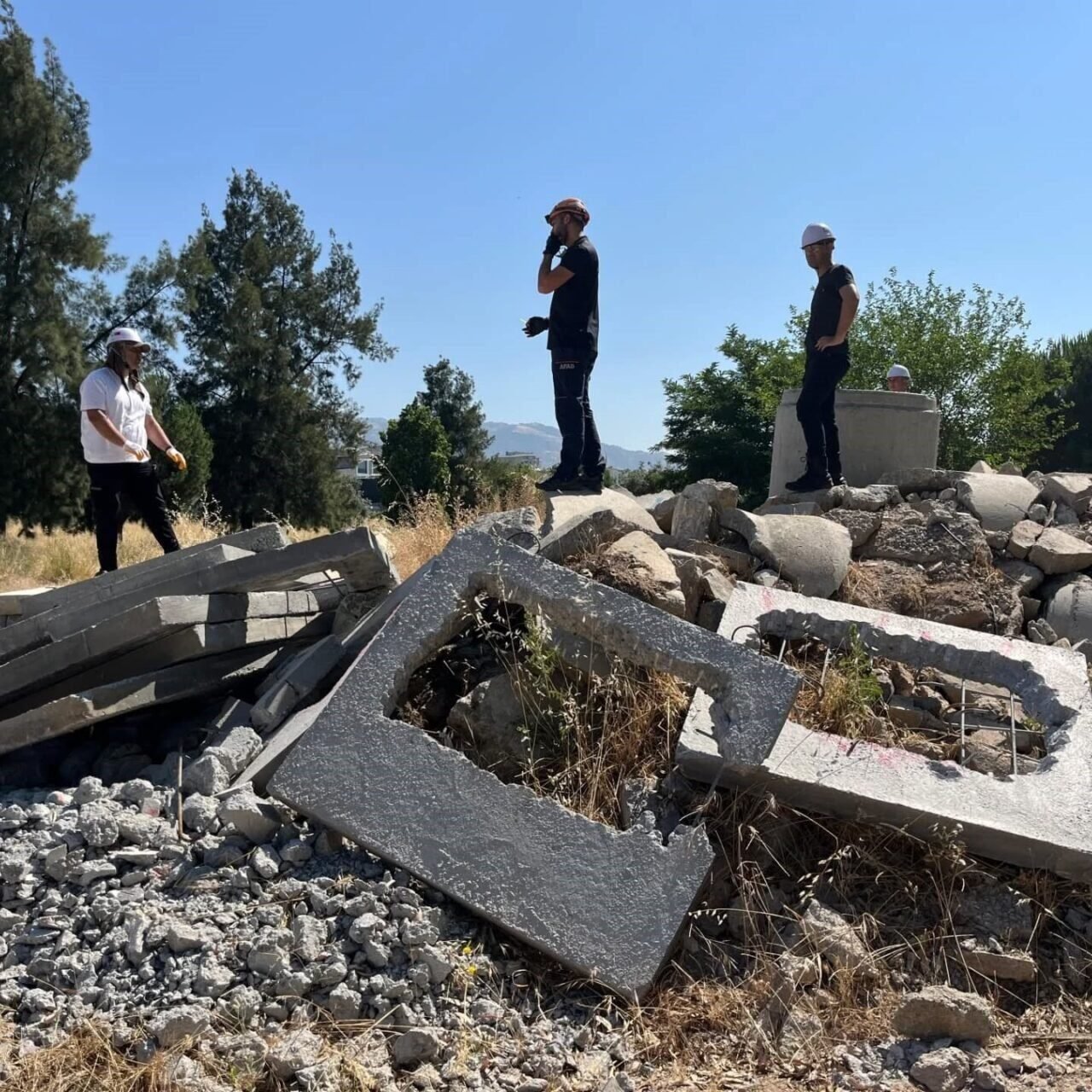 Aydın’da çevik kuvvet personeline deprem arama kurtarma eğitimi verildi