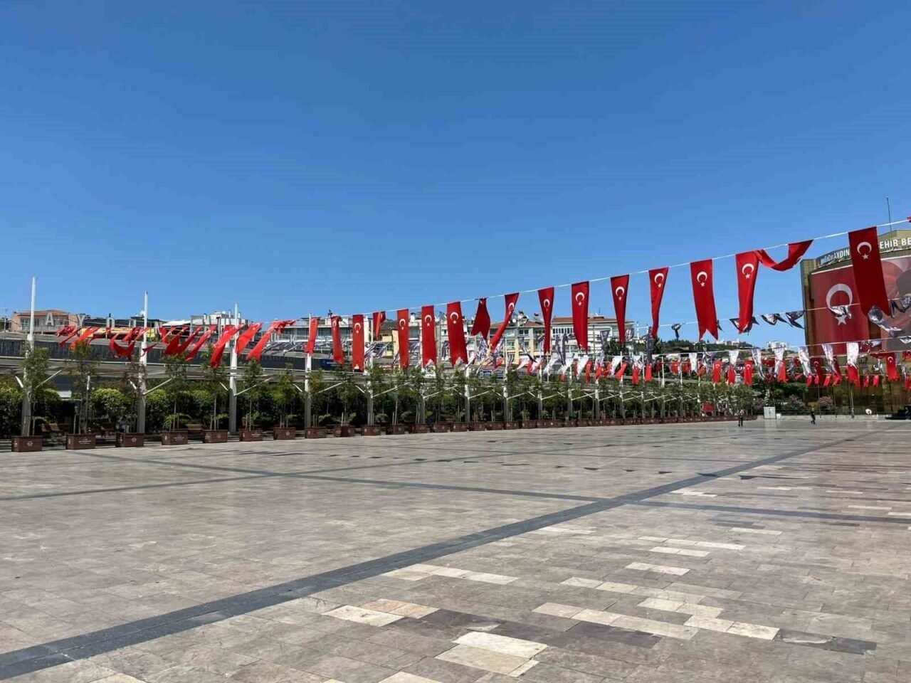 Aydın’da termometreler 42 dereceyi gösterdi
