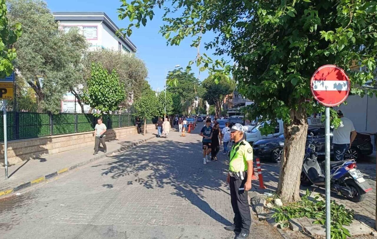 Aydın’da trafik ekiplerinden "LGS" nöbeti