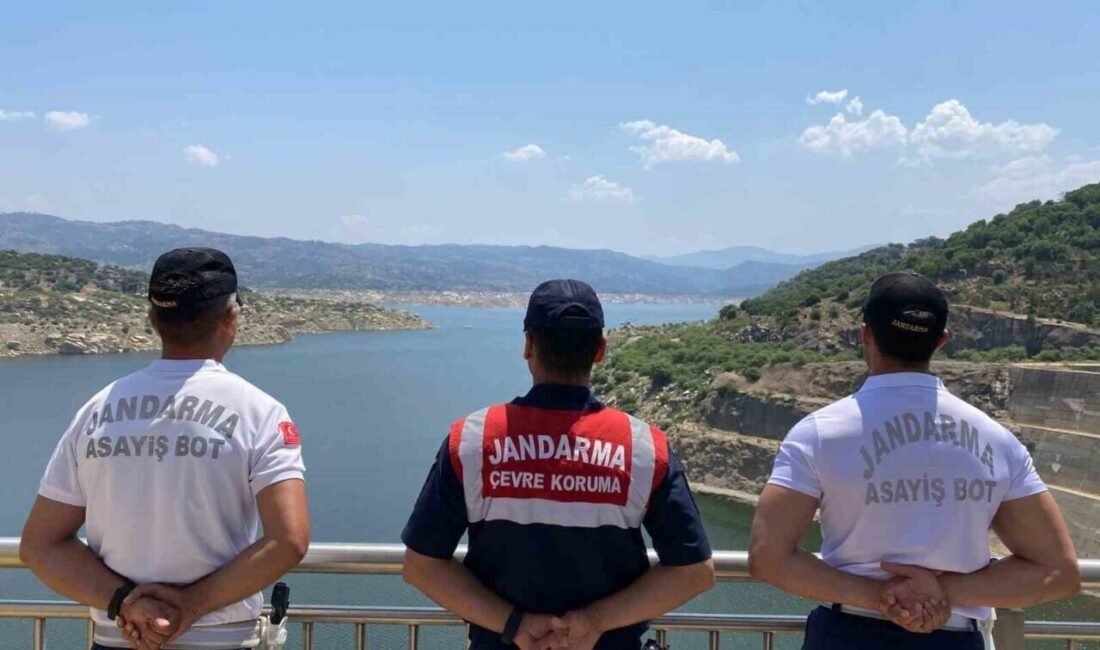 Aydın’ın Çine ilçesinde bulunan Adnan Menderes ve Topçam barajlarında, jandarma