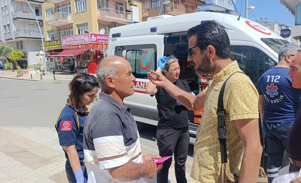 Başındaki kask sayesinde ölümden döndü hastaneye gitmeye güçlükle ikna edildi