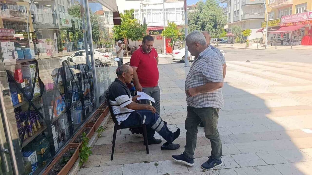 Başındaki kask sayesinde ölümden döndü hastaneye gitmeye güçlükle ikna edildi