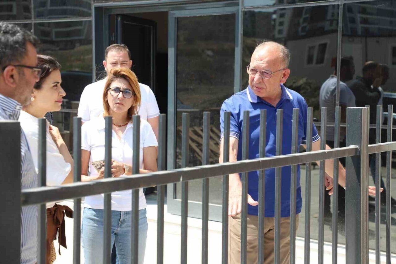 Başkan Akın: "Tüm imkanımız ve gücümüzle Turgutlu için çalışıyoruz"