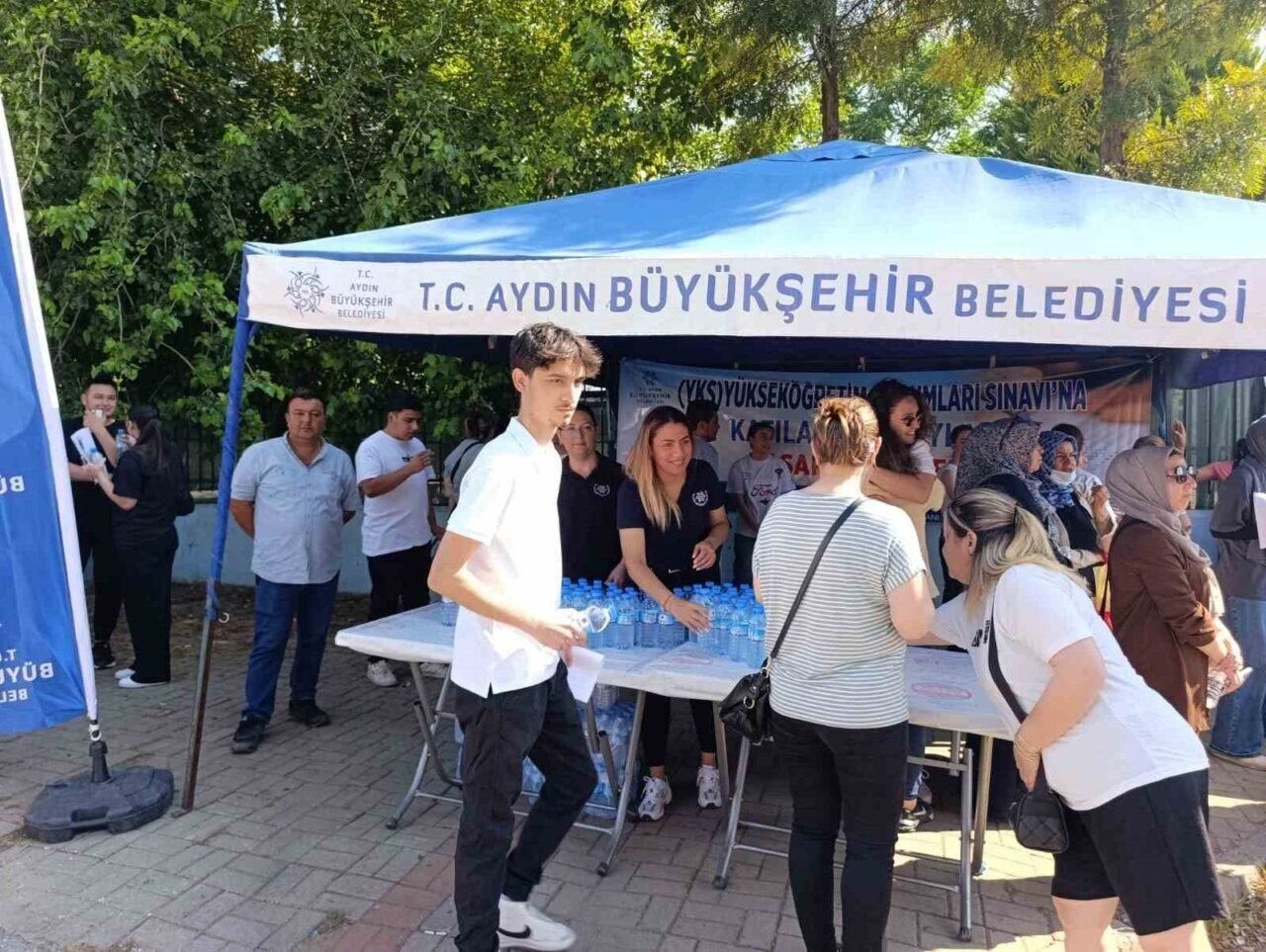 Başkan Çerçioğlu üniversite adaylarının yanında
