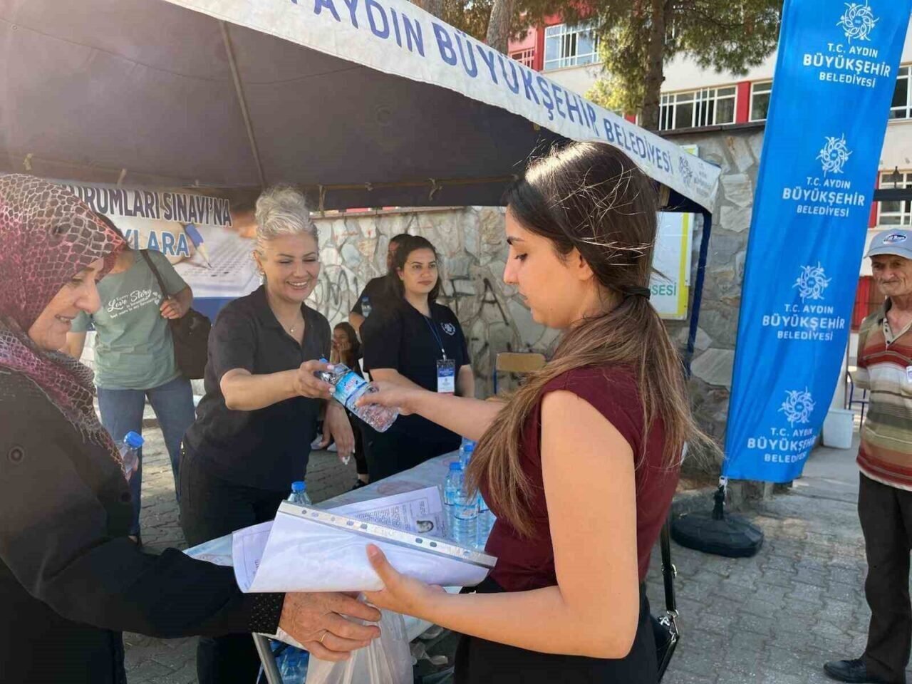 Başkan Çerçioğlu üniversite adaylarının yanında